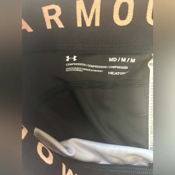 Under Armour Compression Pants. Size Medium - Picture 3 of 8